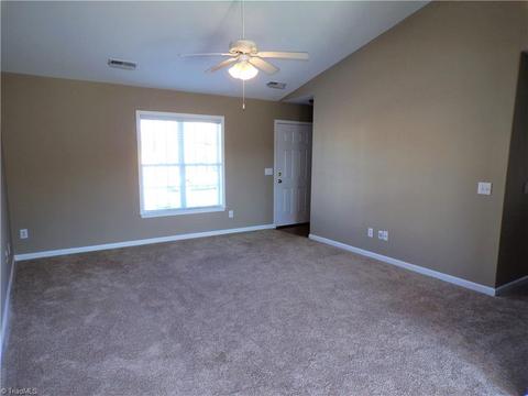 1101 Wesson Ct, High Point, NC 27265 photo 5