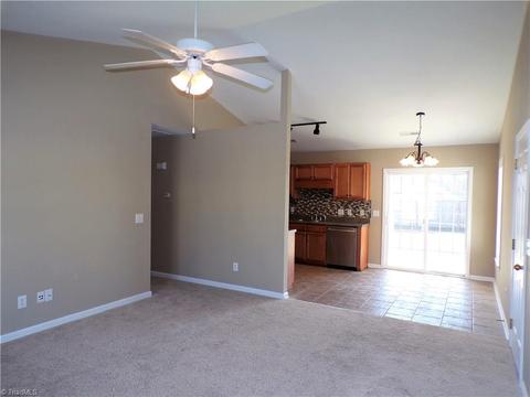 1101 Wesson Ct, High Point, NC 27265 photo 3