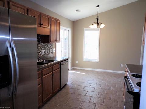 1101 Wesson Ct, High Point, NC 27265 photo 14