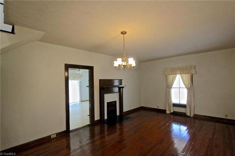 530 Gresham St, Eden, NC 27288 photo 6
