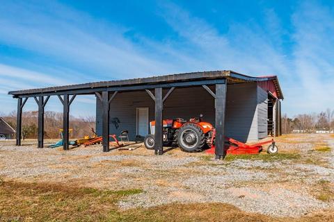 8315 Dennis Rd, Germanton, NC 27019 photo 10