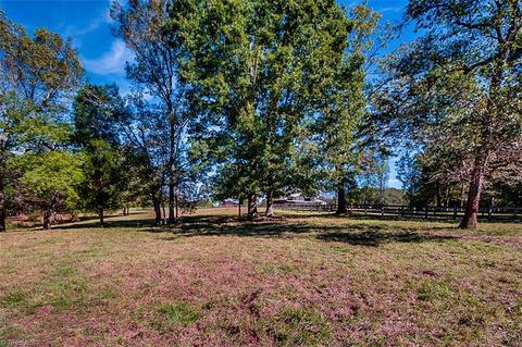 4533 Garner Ln, Denton, NC 27239 photo 4