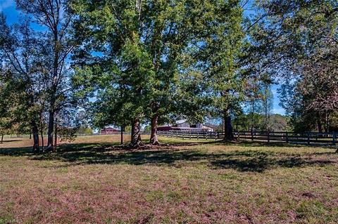4533 Garner Ln, Denton, NC 27239 photo 5
