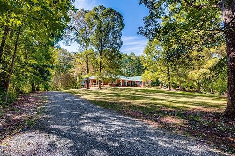 4533 Garner Ln, Denton, NC 27239 photo 3