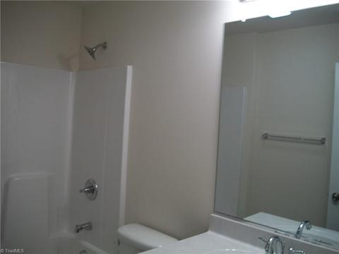 761 Forester Ct, High Point, NC 27265 photo 4