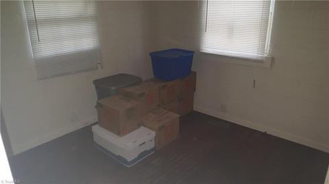 209 Charles Ave, High Point, NC 27260 photo 4