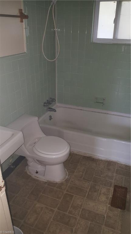 209 Charles Ave, High Point, NC 27260 photo 6