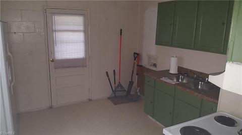 209 Charles Ave, High Point, NC 27260 photo 8