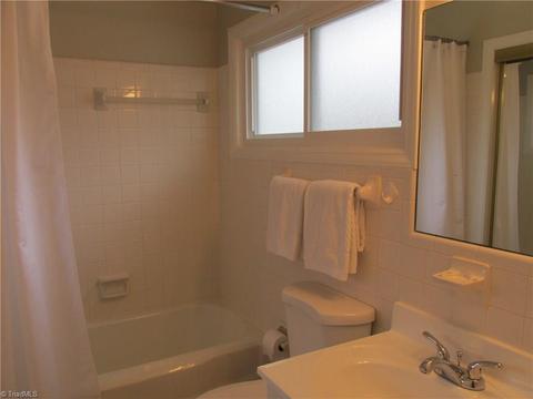 417 Rockspring Rd, High Point, NC 27265 photo 19