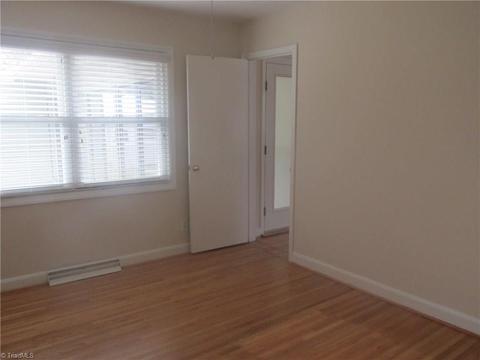 417 Rockspring Rd, High Point, NC 27265 photo 12