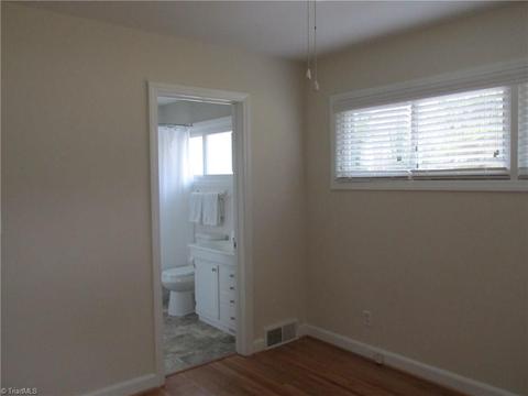 417 Rockspring Rd, High Point, NC 27265 photo 17