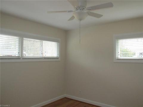 417 Rockspring Rd, High Point, NC 27265 photo 18