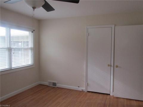 417 Rockspring Rd, High Point, NC 27265 photo 15