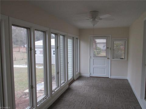 417 Rockspring Rd, High Point, NC 27265 photo 7
