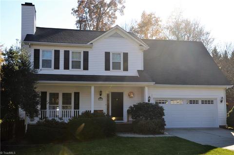3913 Cedar Crest Ln, High Point, NC 27265 photo 1