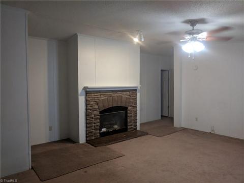1081 Roy Tuttle Rd, Pinnacle, NC 27043 photo 7