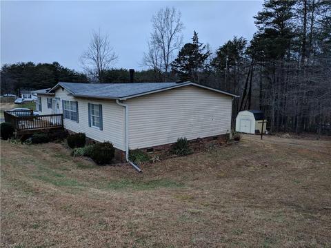 1081 Roy Tuttle Rd, Pinnacle, NC 27043 photo 26
