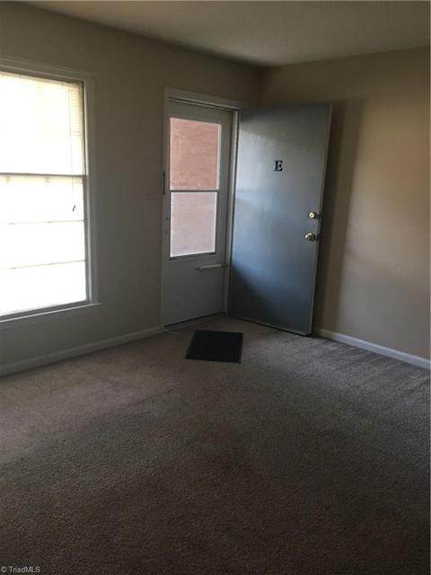 1107 Apt E Robin Hood Rd, High Point, NC 27262 photo 3