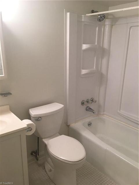 1107 Apt E Robin Hood Rd, High Point, NC 27262 photo 9