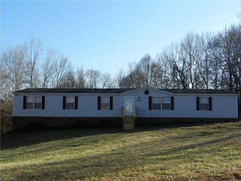 5730 Huckleberry Ln, Trinity, NC 27370 photo 1