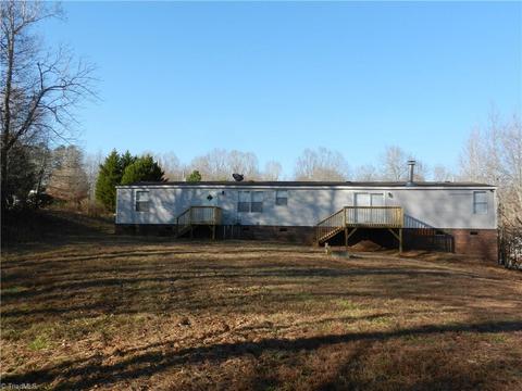 5730 Huckleberry Ln, Trinity, NC 27370 photo 16