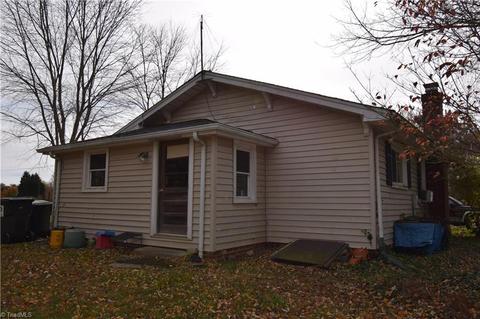 8564 Benbow Merrill Rd, Oak Ridge, NC 27310 photo 2