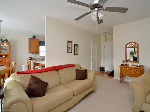 1105 Wesson Ct, High Point, NC 27265 photo 4