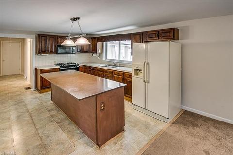 208 E Academy St, Randleman, NC 27317 photo 9