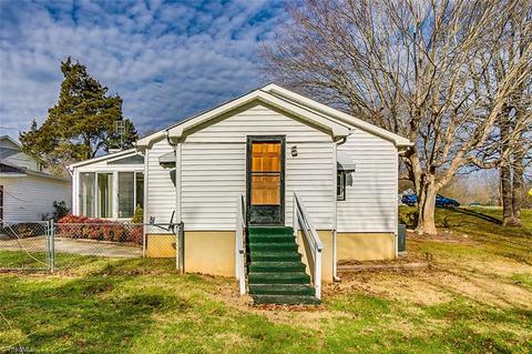 208 E Academy St, Randleman, NC 27317 photo 24