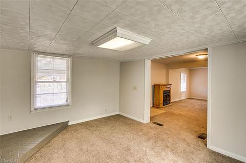 208 E Academy St, Randleman, NC 27317 photo 2