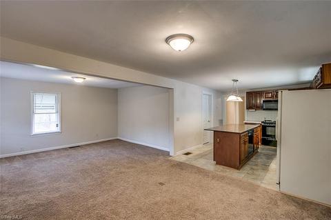208 E Academy St, Randleman, NC 27317 photo 7
