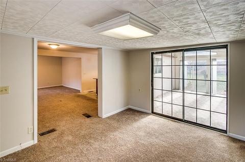 208 E Academy St, Randleman, NC 27317 photo 5