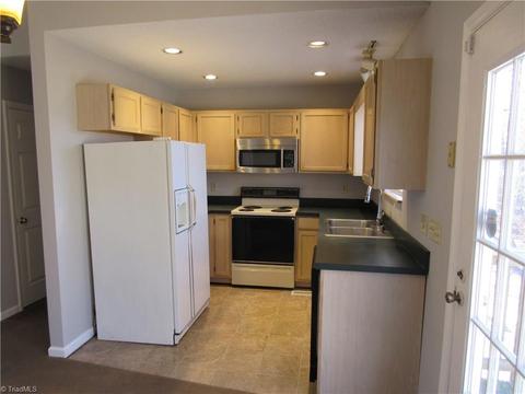 2715 Ingleside Dr, High Point, NC 27265 photo 11