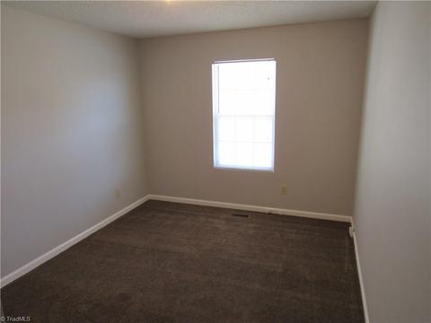 2715 Ingleside Dr, High Point, NC 27265 photo 14