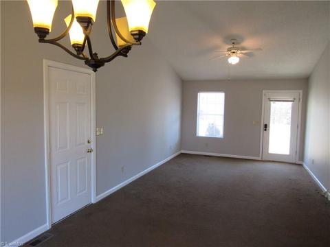 2715 Ingleside Dr, High Point, NC 27265 photo 10