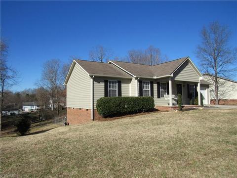 2715 Ingleside Dr, High Point, NC 27265 photo 3