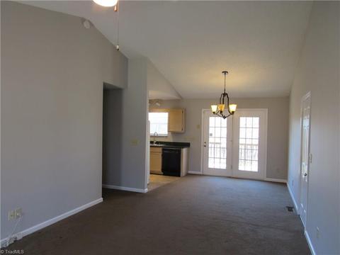 2715 Ingleside Dr, High Point, NC 27265 photo 8