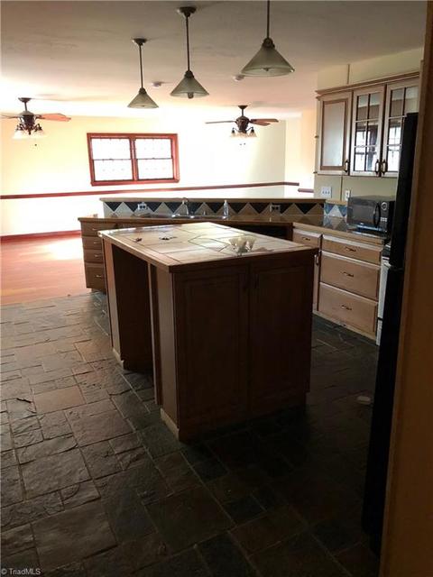 414 Double Creek Rd, Dobson, NC 27017 photo 8