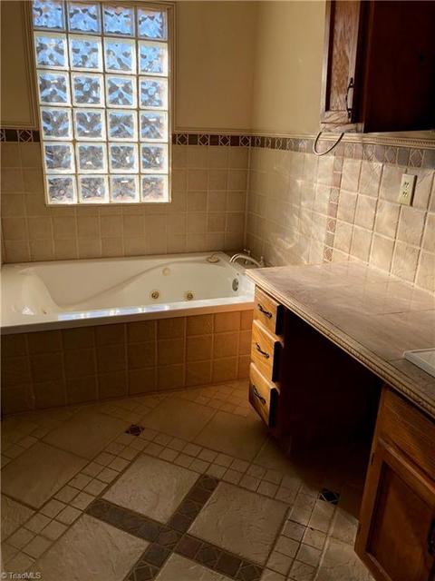 414 Double Creek Rd, Dobson, NC 27017 photo 6