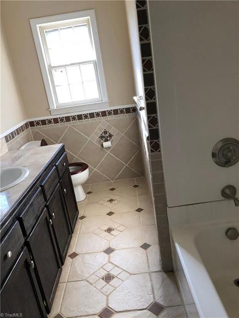 414 Double Creek Rd, Dobson, NC 27017 photo 5