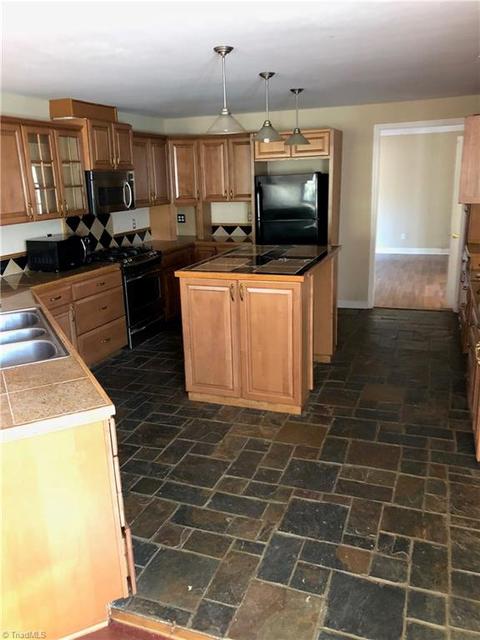 414 Double Creek Rd, Dobson, NC 27017 photo 9