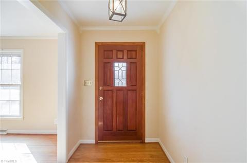 202 Tangle Dr, Jamestown, NC 27282 photo 3