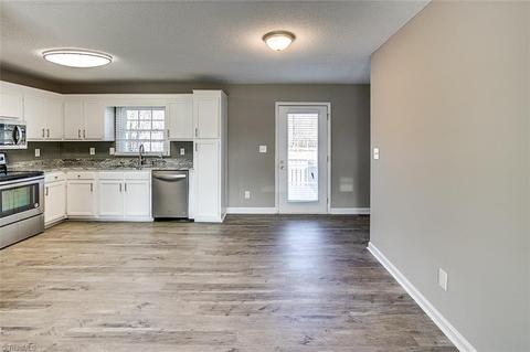 4306 Huntington Dr, Trinity, NC 27370 photo 8