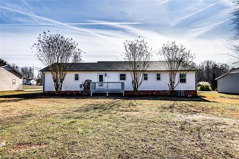 4306 Huntington Dr, Trinity, NC 27370 photo 27