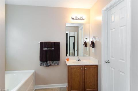 5187 Switchback Dr, High Point, NC 27265 photo 11