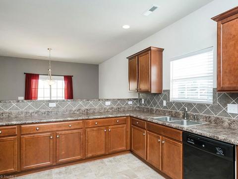 2538 Covington Loop, Graham, NC 27253 photo 5