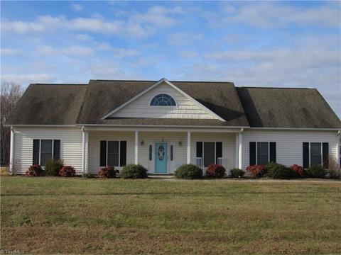 145 Calloway Rd, King, NC 27021 photo 3