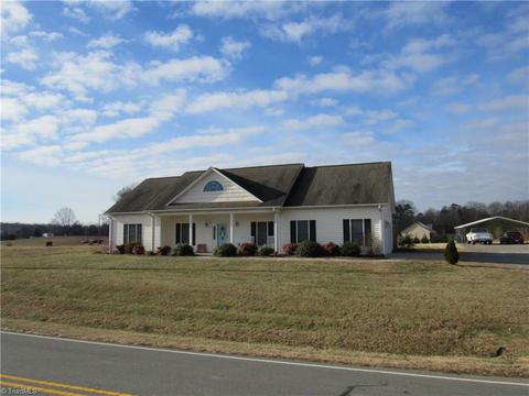 145 Calloway Rd, King, NC 27021 photo 8