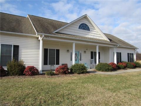 145 Calloway Rd, King, NC 27021 photo 6