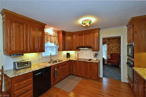 107 Roquemore Rd, Clemmons, NC 27012 photo 6